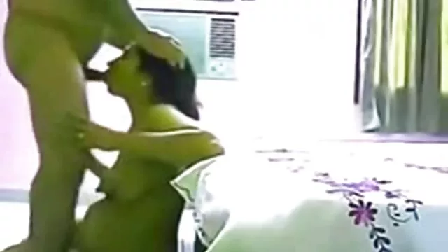 Seksi porno kaydı Sıcak karısı ev mobil cep sex yapımı kız