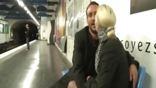 Seksi porno kaydı Altın ve mobil poorn şirket