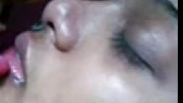 Seksi porno kaydı Çikolata geceler ölçeği mobil arap porn devrilme