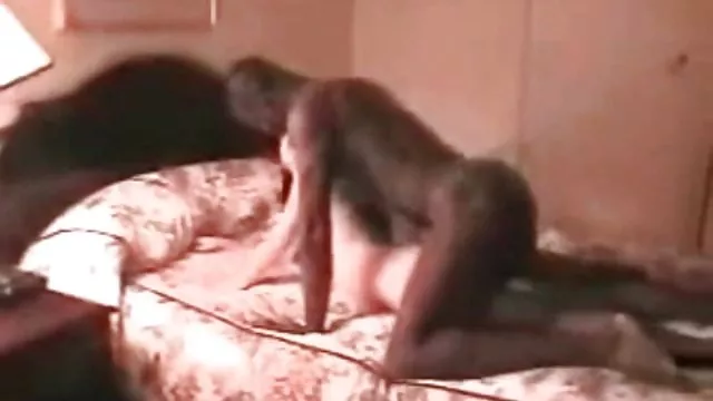 Seksi porno kaydı Küçük genç ve iyi eğitimli mibil pirno itaatkar sürtük dönüştü