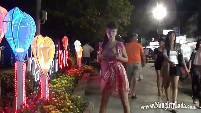 Seksi porno kaydı Bi-bi-si sarışın seven azeri bedava sex indir