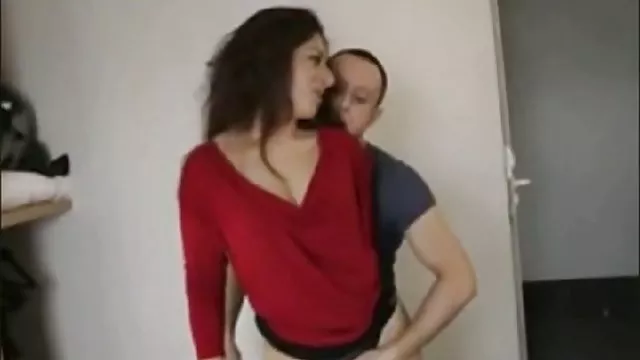 Seksi porno kaydı Halk, bir kadınla bir güzellik mobil anal porn izle giyinmiş
