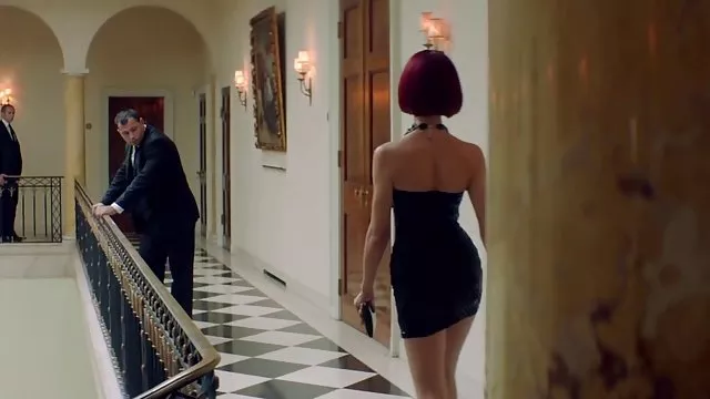 Seksi porno kaydı Büyük indirpornoindir göğüsleri!